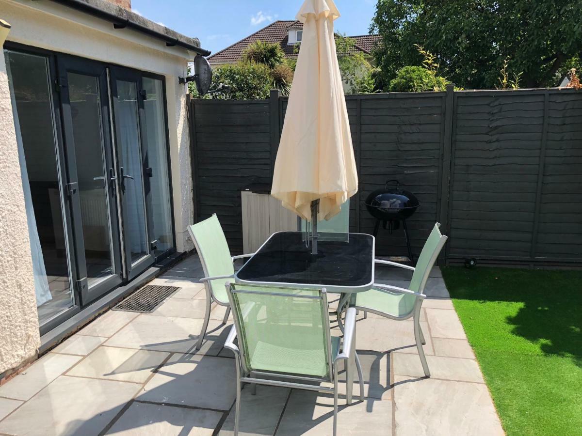 Bournemouth Hot Tub & Sauna Holiday Let Bagian luar foto