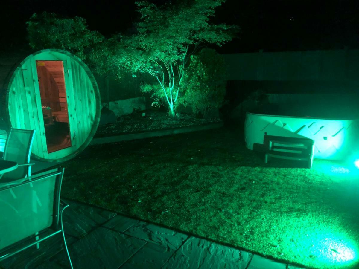Bournemouth Hot Tub & Sauna Holiday Let Bagian luar foto