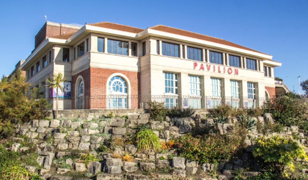 Bournemouth Hot Tub & Sauna Holiday Let Bagian luar foto